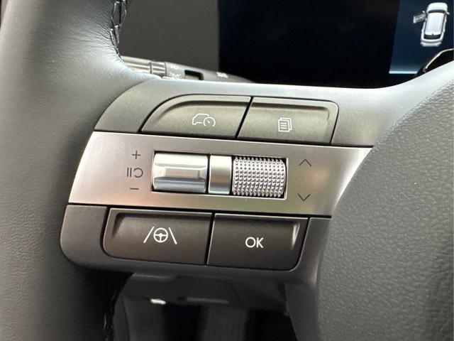 Hyundai / KONA / Schwarz / / / NAVI KLIMAAUTOMATIK PDC v+h RFK