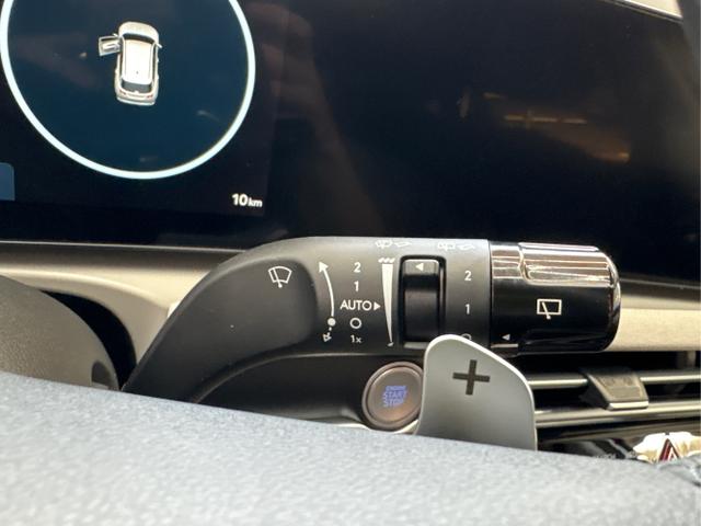 Hyundai / TUCSON / Weiß / / / PANO SHZ v+h 18 ALU