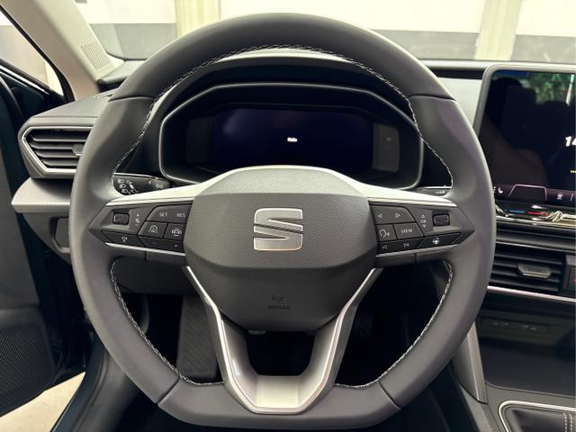 Seat / Leon / Blau / / / 1.5 TSI SHZ ACC RFK PDC 