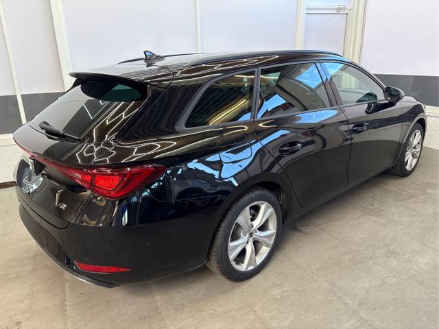 Seat / Leon / Schwarz / / / 1.5 TSI MATRIX NAVI SHZ RFK KESSY