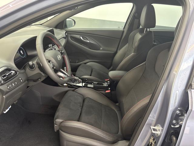 Hyundai / i30 / Blau / / / DCT ACC NAVI RFK WP 