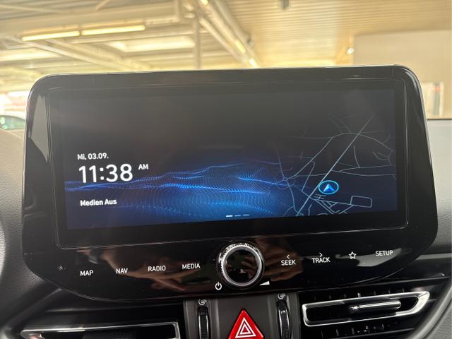 Hyundai / i30 / Blau / / / DCT ACC NAVI RFK WP 