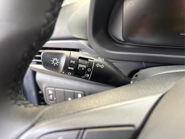 Hyundai / BAYON / Grau / / / DCT NAVI RFK PDC 