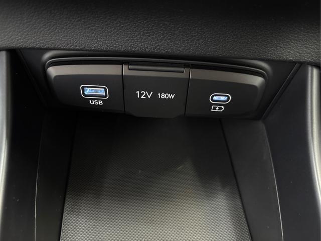 Hyundai / BAYON / Grau / / / DCT NAVI RFK PDC 