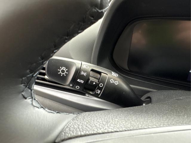 Hyundai / BAYON / Grau / / / DCT NAVI RFK PDC 
