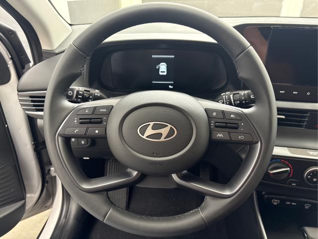 Hyundai / BAYON / Grau / / / DCT NAVI RFK PDC 