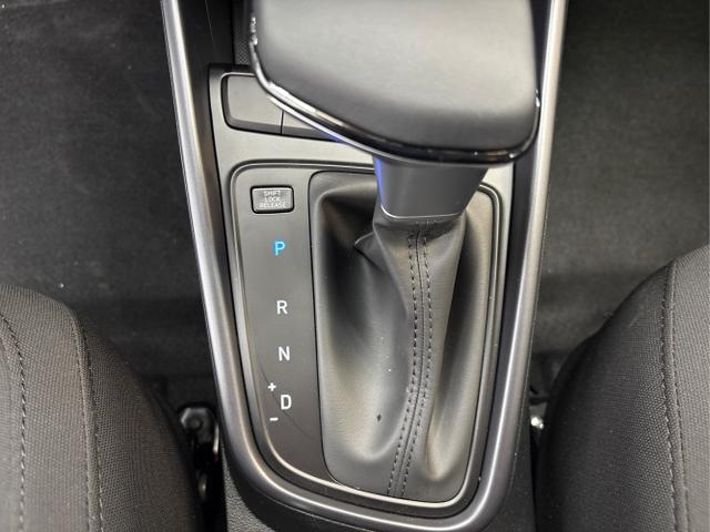 Hyundai / BAYON / Grau / / / DCT NAVI RFK PDC 