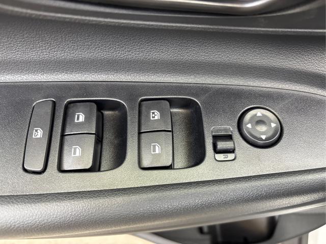 Hyundai / BAYON / Weiß / / / DCT NAVI RFK PDC 
