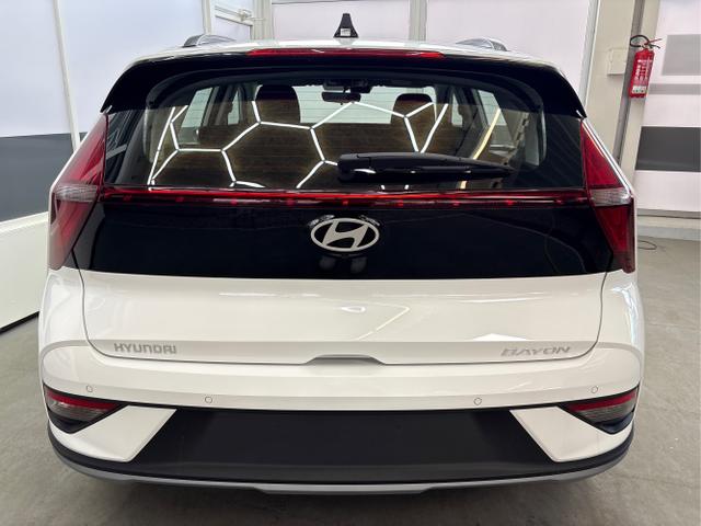 Hyundai / BAYON / Weiß / / / DCT NAVI RFK PDC 