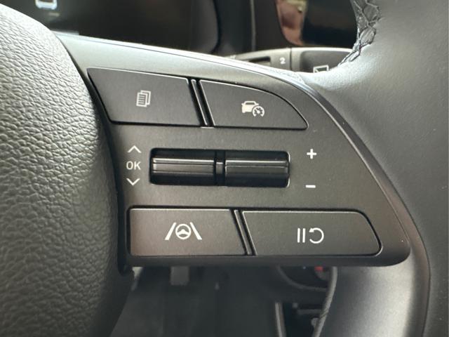 Hyundai / BAYON / Weiß / / / DCT NAVI RFK PDC 