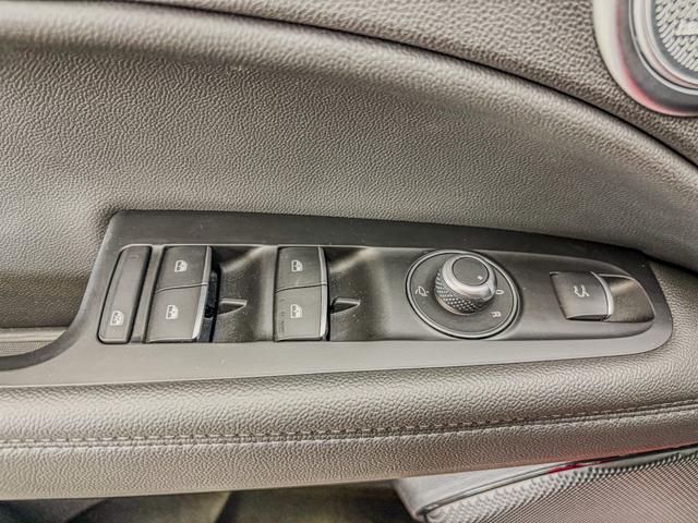 Alfa Romeo Stelvio QUADRIFOGLIO VERDE AKRAPOVIC Technologie-Paket 