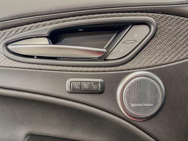 Alfa Romeo Stelvio QUADRIFOGLIO VERDE AKRAPOVIC Technologie-Paket 