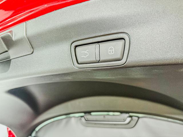 Alfa Romeo Stelvio QUADRIFOGLIO VERDE AKRAPOVIC Technologie-Paket 