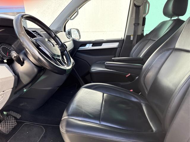 Volkswagen / T6 Caravelle / Grau / / / 