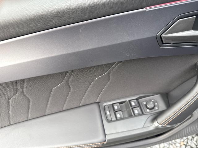 Cupra / Leon / Grau / / / eTSI DSG INTELLIGENT DRIVE ACC KEYLESS 
