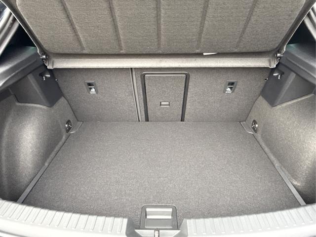 Cupra / Leon / Grau / / / eTSI DSG INTELLIGENT DRIVE ACC KEYLESS 