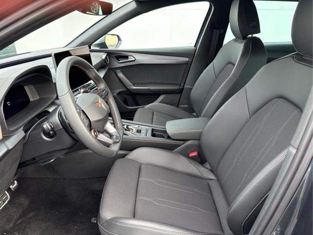 Cupra / Leon / Grau / / / eTSI DSG MATRIX ACC KESSY