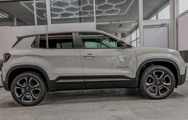 Jeep Avenger Summit e-DCT6 ACC RFK SHZ PDC KEYLESS El.Heckklappe 