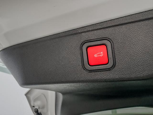 Jeep Avenger Summit e-DCT6 ACC RFK SHZ PDC KEYLESS El.Heckklappe 