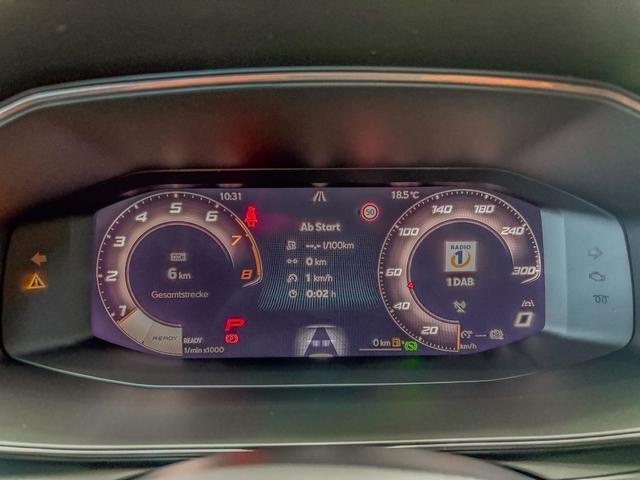 Cupra Leon 1.5 eTSI DSG INTELLIGENT DRIVE ACC KEYLESS 