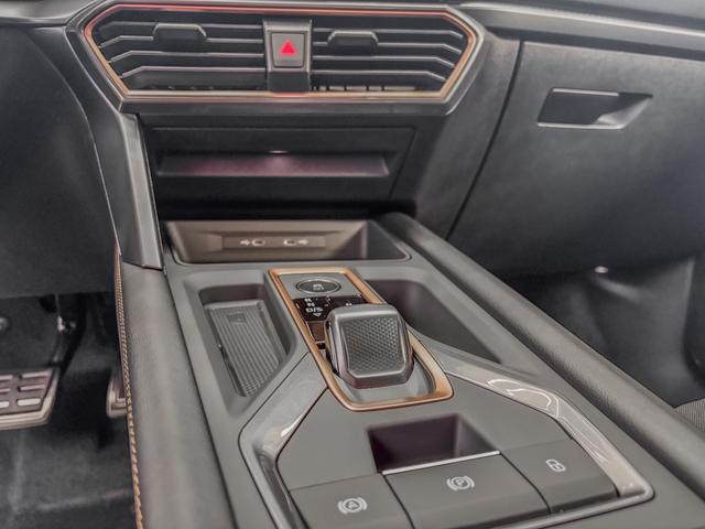 Cupra Leon 1.5 eTSI DSG INTELLIGENT DRIVE ACC KEYLESS 