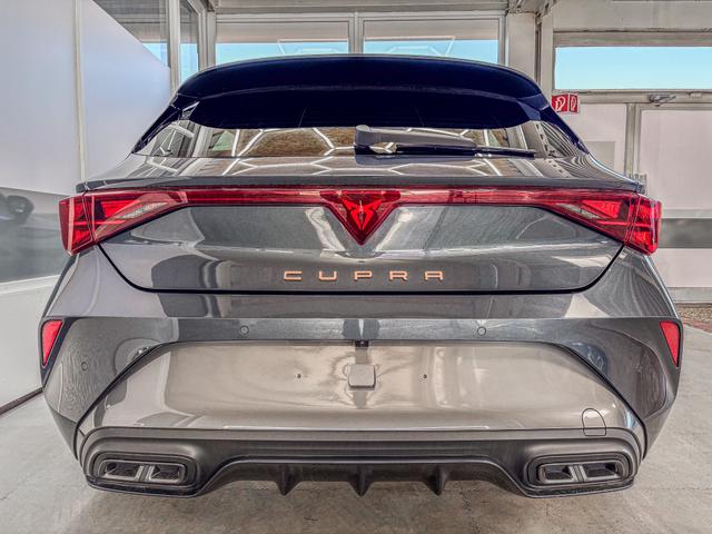 Cupra Leon 1.5 eTSI DSG INTELLIGENT DRIVE ACC KEYLESS 