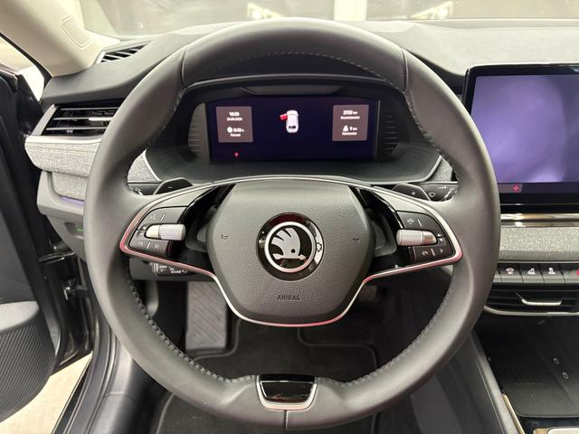 Skoda Octavia Combi SELECTION 1.5 MHEV AHK DSG NAVI ACC SHZ RFK 