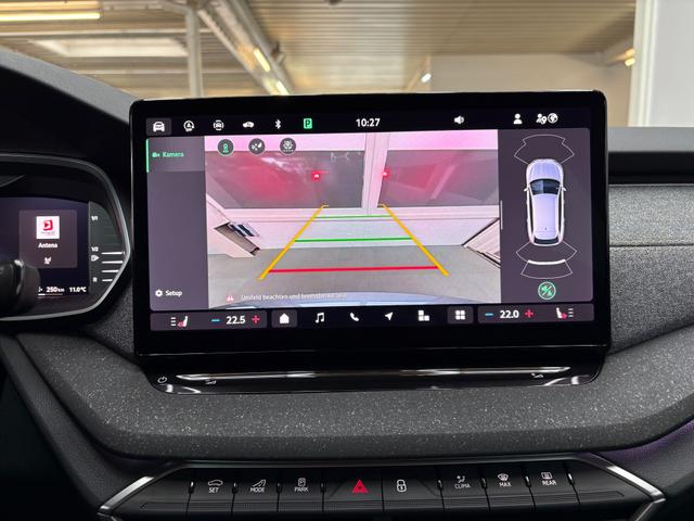 Skoda Octavia Combi SELECTION 1.5 MHEV AHK DSG NAVI ACC SHZ RFK 