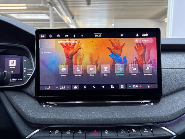 Skoda Octavia Combi SELECTION 1.5 MHEV AHK DSG NAVI ACC SHZ RFK 