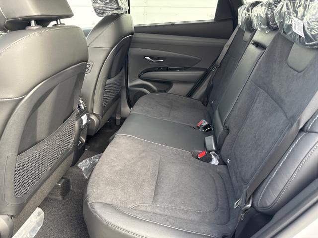 Hyundai / TUCSON / Weiß / / / 20th Anniversary AUT 360 ACC KRELL NAVI PDC RFK SHZ HUD