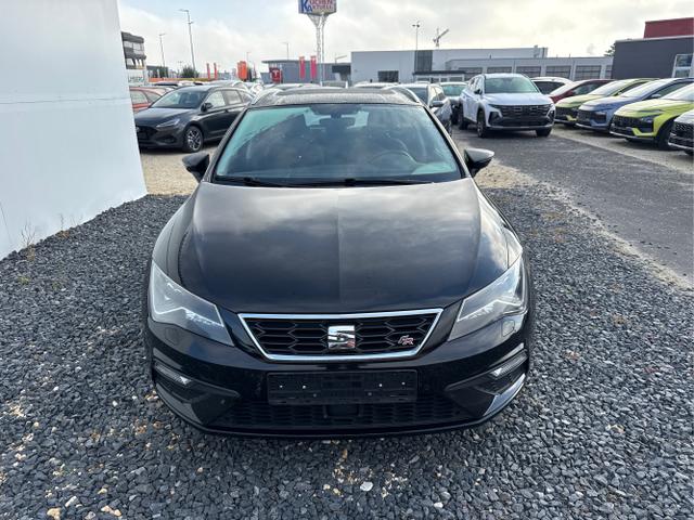 Seat / Leon / Schwarz / / / NAVI PANO SHZ