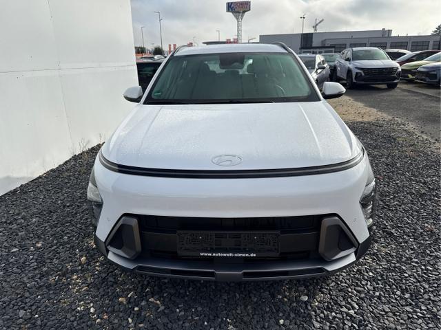 Hyundai / KONA / Weiß / / / DCT 198PS NAVI SHZ ACC PDC v+h 