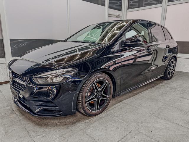 Mercedes-Benz B-Klasse - B 200 AMG Line DCT DCC WEBASTO NAVI SHZ