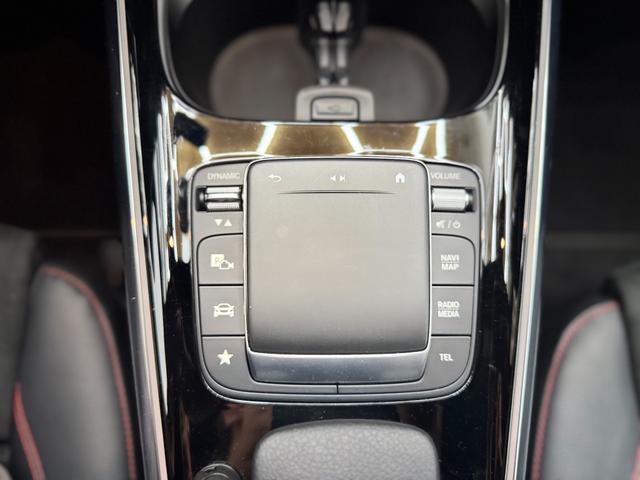 Mercedes-Benz B-Klasse B 200 AMG Line DCT DCC WEBASTO NAVI SHZ 