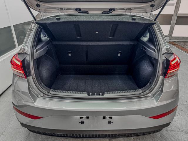 Hyundai i30 STYLE NAVI LED RFK PDC 