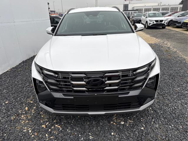 Hyundai / TUCSON / Weiß / / / MHEV DCT ACC SHZ 360 MATRIX KRELL 