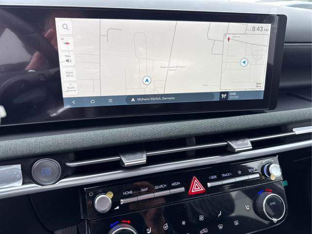 Hyundai / TUCSON / Weiß / / / MHEV DCT ACC SHZ 360 MATRIX KRELL 