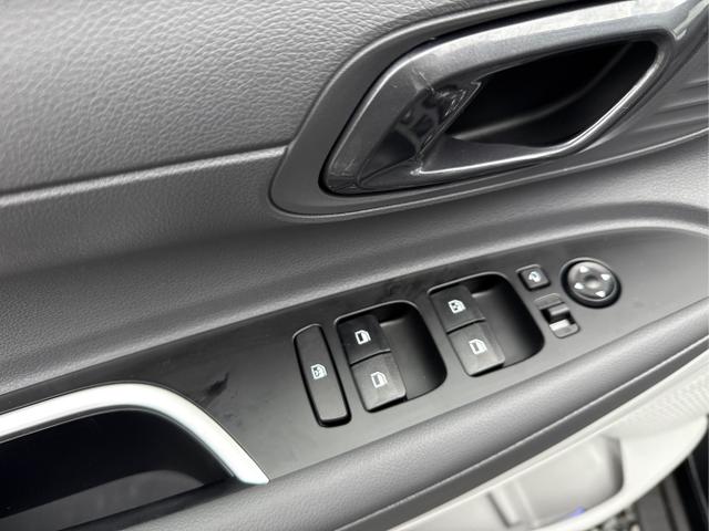 Hyundai / BAYON / Schwarz / / / DCT SHZ KLIMAAUTOMATIK PDC NAVI RFK