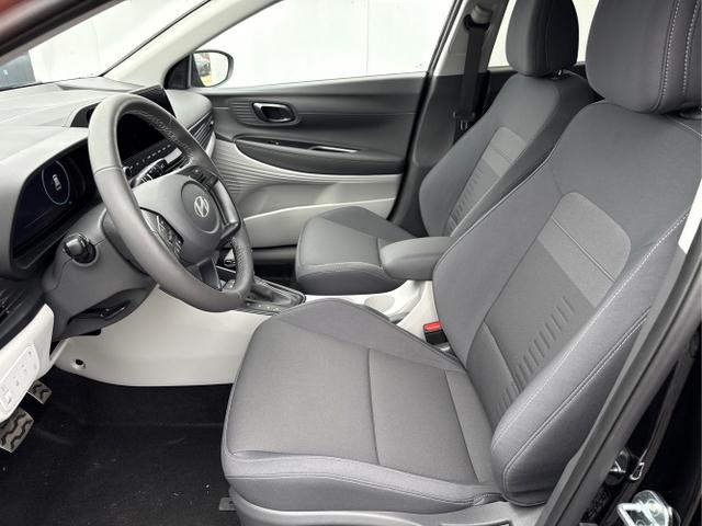 Hyundai / BAYON / Schwarz / / / DCT SHZ KLIMAAUTOMATIK PDC NAVI RFK