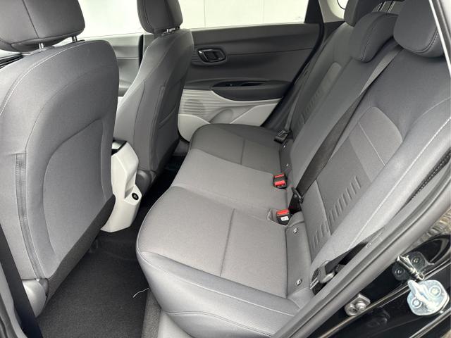 Hyundai / BAYON / Schwarz / / / DCT SHZ KLIMAAUTOMATIK PDC NAVI RFK