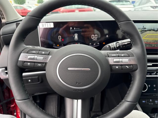 Hyundai / TUCSON / Rot / / / DCT ACC SHZ NAVI PDC RFK