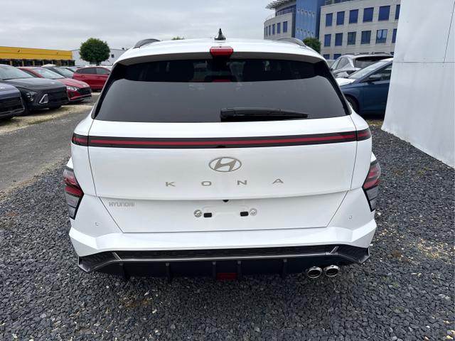 Hyundai / KONA / Weiß / / / 1.6 T-GDi DCT N-LINE SHZ NAVI ACC RFK