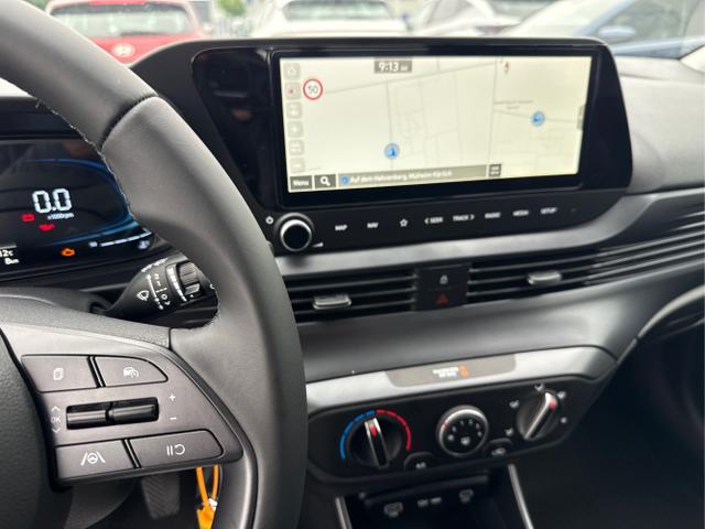 Hyundai / BAYON / Weiß / / / NAVI RFK PDC TEMPOMAT 