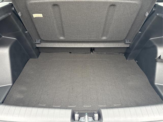 Hyundai / BAYON / Weiß / / / NAVI RFK PDC TEMPOMAT 