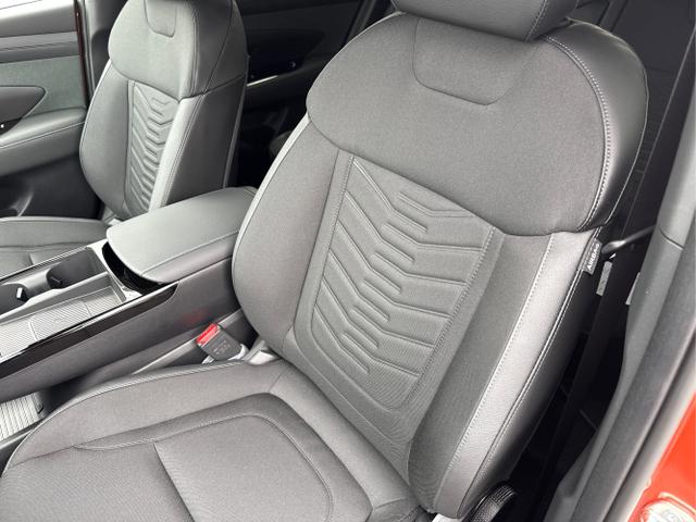 Hyundai / TUCSON / Orange / / / MHEV DCT ACC SHZ 360 MATRIX KRELL 