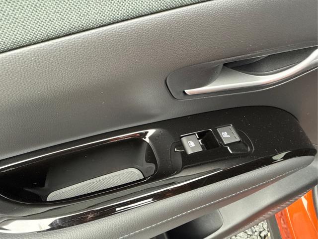 Hyundai / TUCSON / Orange / / / MHEV DCT ACC SHZ 360 MATRIX KRELL 