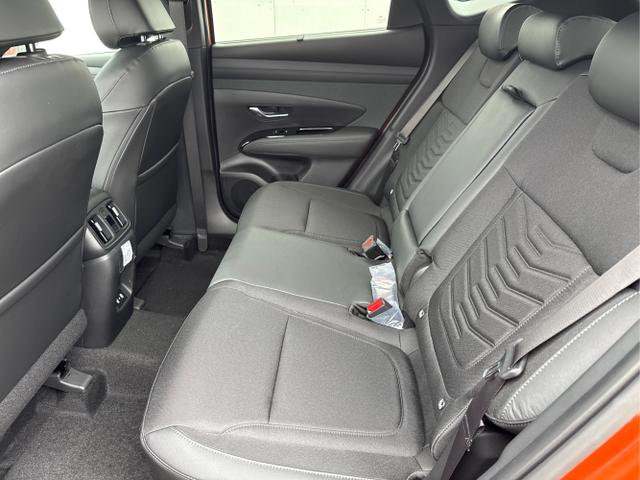 Hyundai / TUCSON / Orange / / / MHEV DCT ACC SHZ 360 MATRIX KRELL 