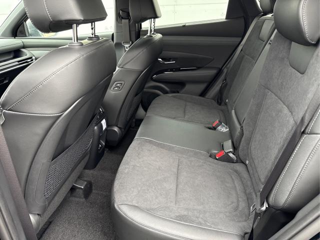 Hyundai / TUCSON / Schwarz / / / 20th Anniversary AUT PANO 360 ACC KRELL NAVI PDC RFK SHZ HUD