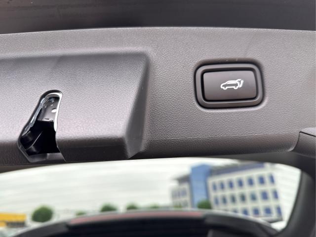 Hyundai / TUCSON / Schwarz / / / 20th Anniversary AUT PANO 360 ACC KRELL NAVI PDC RFK SHZ HUD