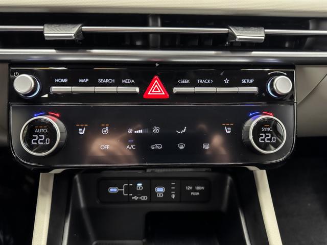 Hyundai TUCSON STYLE DCT ACC SHZ NAVI PDC RFK 